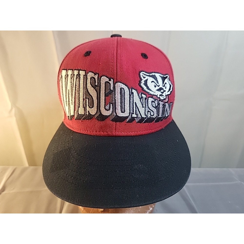 Wisconsin Badgers‎ Snapback Hat by Top of the World